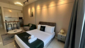 The Platinum Suites By Cozy Haven